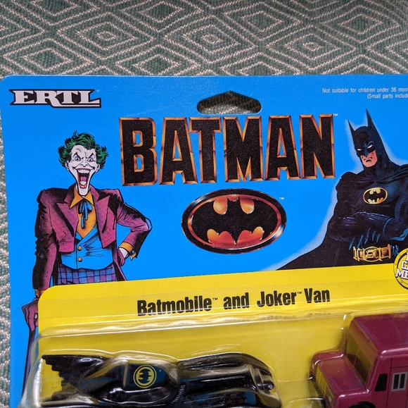 1989 BATMAN ERTL BATMOBILE & JOKER VAN DIE CAST - Picture 3 of 13
